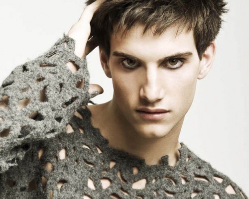 http://www.kincosmetics.com/biblioteca/items/1936/Makoto_2.jpg