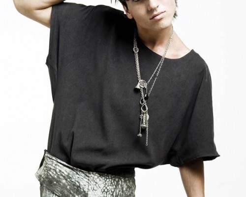 http://www.kincosmetics.com/biblioteca/items/1936/Makoto_3.jpg